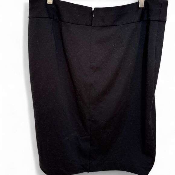 Lane Bryant Women's Black Straight Pencil Stretchy Knee Length Skirt - Picture 3 of 5